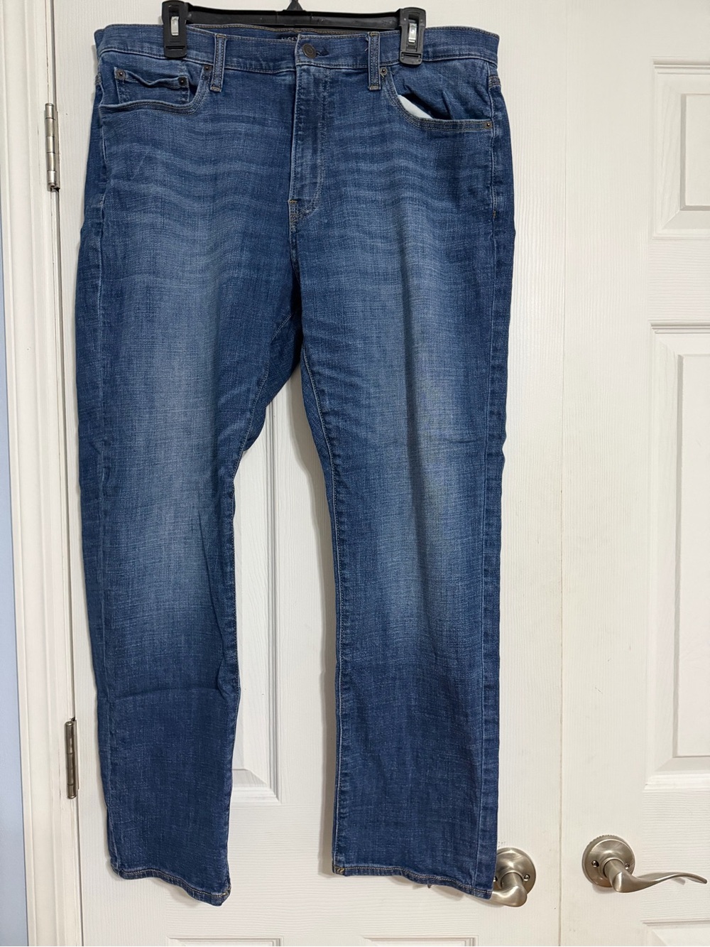 Lucky brand 410 athletic slim men’s jeans size 36 x 30
